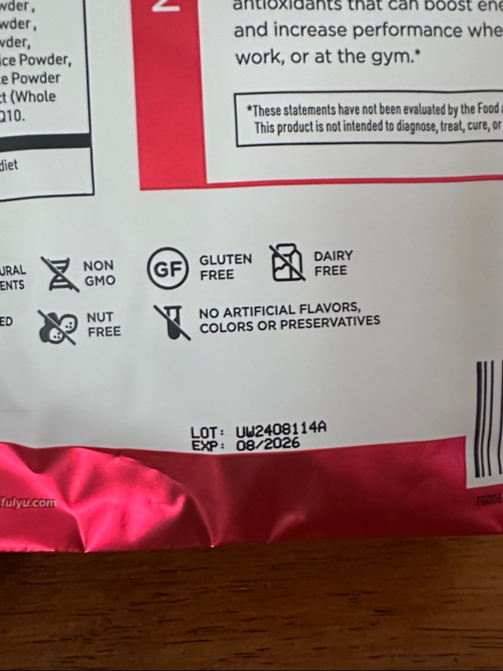 Yū Performance Reds - Beets & Berry - Picture 3 of 3